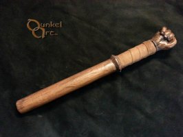 Holzknüppel mit Faust WWK09 Holzknüppel mit Faust WWK09